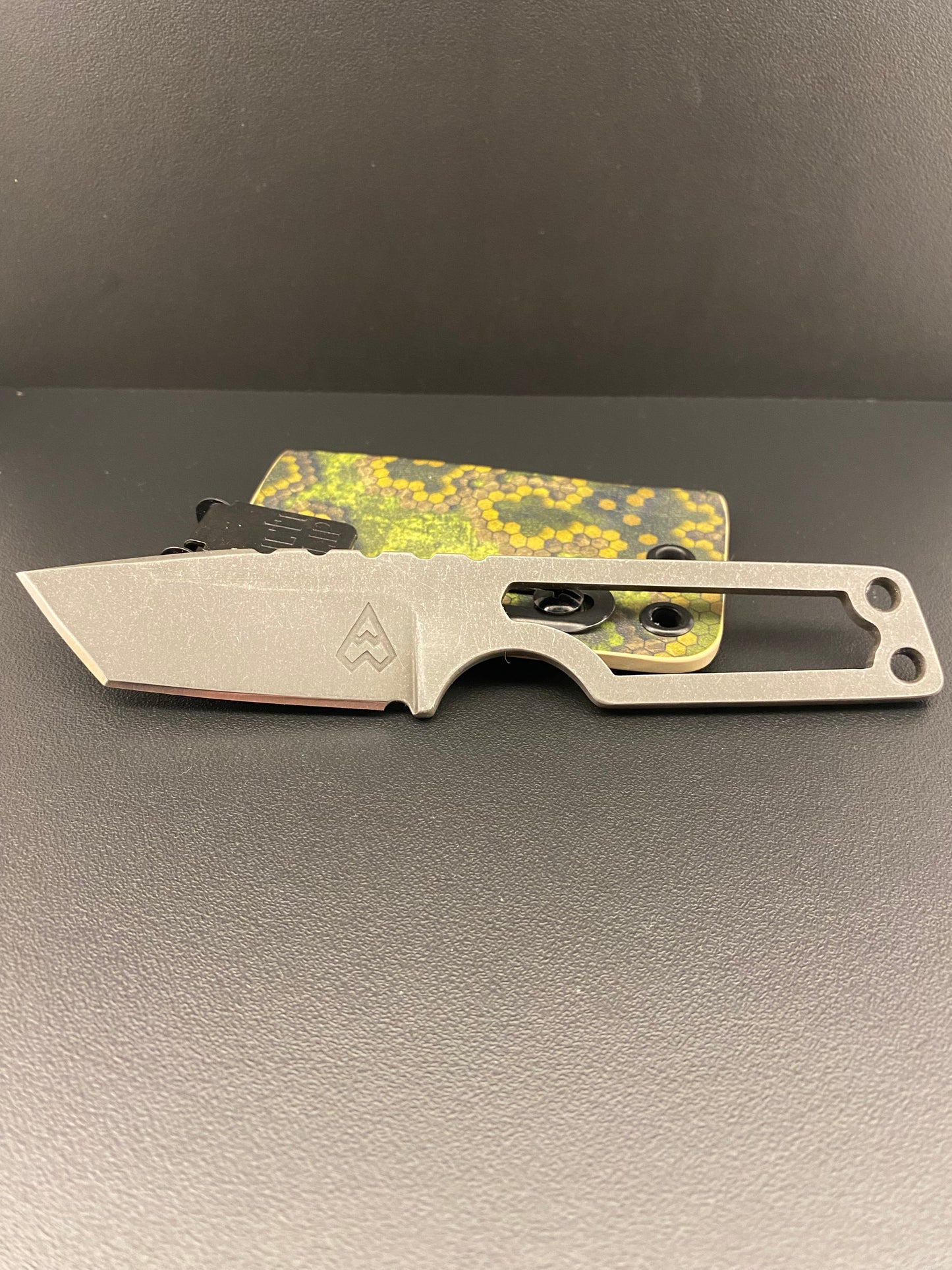 Runaround #1 - Everyday Carry (EDC) Knife